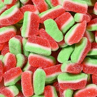 Zoete snoepjes met aangepaste smaak, suikerstrooisel, zacht en kauwbaar, fruitachtige hapjes, kleurrijke gelei, zoete gummy snoepjes