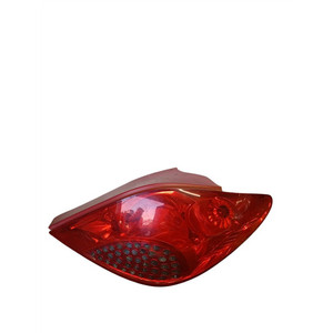 FEU ARRIÈRE DROIT PEUGEOT 207 1ère Série 6351Y7 (06>09) - Product Image 1