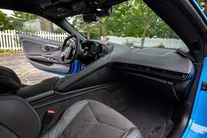 Corvette Stingray Coupé Z51 2023, Pack Performance, Bleu Rapide, Moteur V8 LT2, Non Modifié - Product Image 4