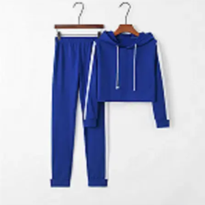 Survêtement à la mode pour femmes parfait pour le yoga, la course à pied et les vêtements décontractés légers et conçus pour le confort et le style - Product Image 3