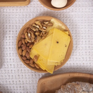 Assiette ronde en bois de hêtre de 19 cm - Plat à salade et à dessert en bois massif naturel - Plateau de service durable pour la cuisine - Product Image 5