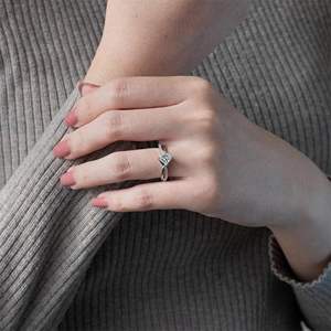 Anillos de compromiso de princesa para mujer Anillos de plata chapados en platino - Product Image 3