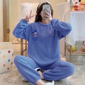 Ensembles de pyjama en flanelle pour femmes - Imprimé d'animaux mignons de dessin animé, vêtements de nuit chauds et épais pour l'automne et l'hiver, pyjamas amples et vêtements de maison - Product Image 1