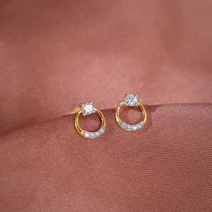 ต่างหูเพชรที่ปลูกในห้องทดลองสีทองหรูหราผลิตขึ้นเพื่อความสวยงามเหนือกาลเวลาและผู้ชื่นชอบแฟชั่นระดับไฮเอนด์ - Product Image 5