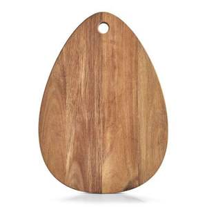 Planche à découper en bois durable AXIOM - Écologique, taille et logo personnalisables, épaisseur de 1,5 cm, multi-usages pour la cuisine - Product Image 6