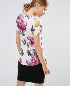Wholesale Women's Premium Cotton Graphic T Shirt Casual Fitted Supplier Custom Embroidery Logo - Product Image 2