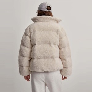 Chaqueta acolchada Sherpa de alta calidad para mujer, chaqueta suave y aislada para protección contra el frío - Product Image 3
