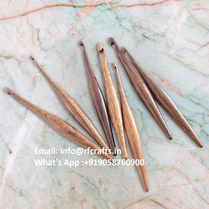 Lightweight Resin <b>Crochet</b> <b>Hooks</b> for Quick Projects - Product Image 3