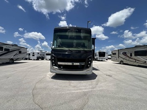 Vendedor Verificado de Autocaravana Usada E-n-t-e-g-r-a C-o-a-c-h E-m-b-l-e-m 36U 2020 Lista para Viajar - Product Image 5