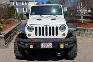 Jeep Wrangler Rubicon Hard Rock 4x4 Usado en Excelentes Condiciones, Año 2015 - Product Image 2