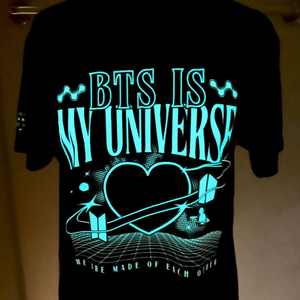 Camiseta Deportiva Unisex 100% Algodón, Corte Holgado, Diseño en Blanco con Estampado Digital - Product Image 5