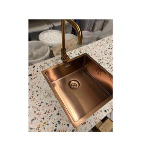 Fregadero de cocina de cobre ecológico hecho de material reciclado con acabado rústico para entornos de cocina de estilo de granja - Product Image 5