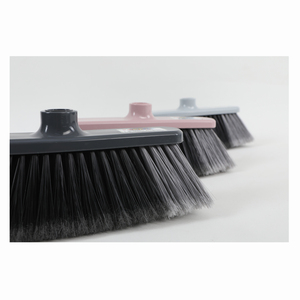 Balai de sol classique de haute qualité avec manche en plastique durable Brosse à balai de meilleure qualité pour le nettoyage du produit en gros - Product Image 1