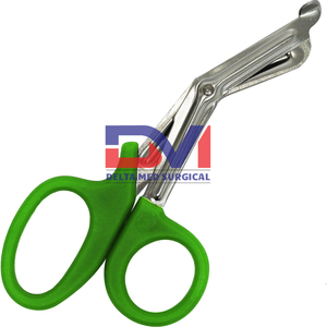 Tijeras Quirúrgicas Delta Med de Acero Inoxidable - La Base de los Instrumentos Quirúrgicos para Primeros Auxilios - Product Image 4