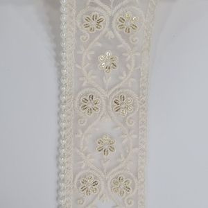 ผ้าปักลายดอกไม้สำหรับส่าหรีเลเฮ็งกัสสำหรับเจ้าสาวทำด้วยมือและทำจากโรงงานสีทอง - Product Image 2