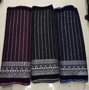 Tissu de luxe en velours dobby tricoté antistatique de poids moyen pour lehenga/robe de mariée, textile de maison, prix compétitif - Product Image 1