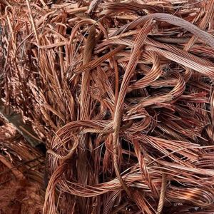 Fil de cuivre rouge en alliage de haute pureté, pureté de 99,99%, prix bas, utilisation industrielle, lingot de cuivre, services de soudage et de découpe disponibles - Product Image 1