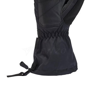 Guantes de Invierno Cálidos de Tres Dedos con Diseño de Agarre Cómodo para Uso en Exteriores y Condiciones de Clima Frío - Product Image 6