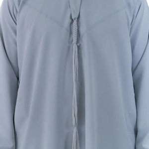 Vente en gros en usine vêtements islamiques modestes pour hommes-Stock prêt à l'emploi Thobe/Jubba pour le printemps à Dubaï, Qatar - Product Image 4
