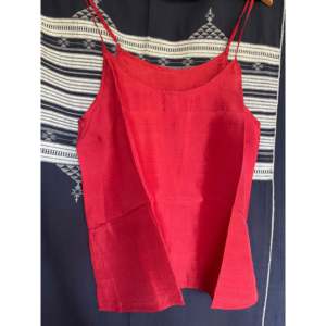 Camisola de Seda Coral sin Costuras, Talla Única, Tejido de Nylon, Estilo Casual - Product Image 4