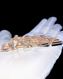 Pendentif en diamant Moissanite de lettre initiale bicolore de luxe niveau VVS avec bijoux Hiphop personnalisés en argent 925 plaqué rhodium - Product Image 5