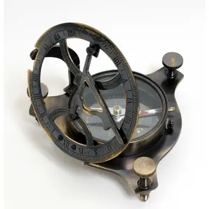 Boussole de poche en laiton nautique avec chaîne Maritime à collectionner randonnée Navigation cadeau boussole pour cadeau personnalisé Perpose - Product Image 2