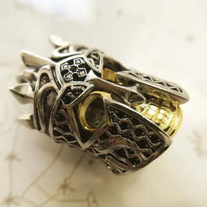 Colgante de Grulla Guerrero Real, Joyería Religiosa de Moda, Chapada en Oro, con Cristal y Diamantes, Diseño de Corona Dorada - Product Image 2