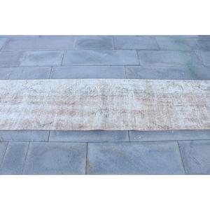 พรมวิ่งสไตล์ตุรกี ขนาด 1.9x9.6 ฟุต สีขาวน้ำตาลลายตารางวินเทจ ทำจากขนสัตว์ - Product Image 4