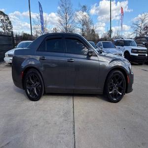 EXCELLENT ÉTAT Chrysler 300 S V6 2022 - Product Image 2