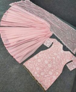 Vente en gros de robe en lin Surat: Obtenez le meilleur rapport qualité-prix avec nos robes en lin de haute qualité à prix de gros. - Product Image 5