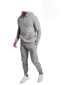 Conjunto de sudadera con capucha y Jogger gris clásico para hombre Chándal de lana Premium para ropa informal Gimnasio o estilo callejero Sudadera con capucha suave - Product Image 3