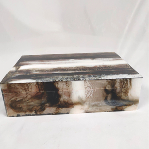 Caja de almacenamiento decorativa de resina antigua hecha a mano india, diseño geométrico gris, incrustaciones de hueso, uso artesanal, regalos, arte de fabricante exportado - Product Image 1