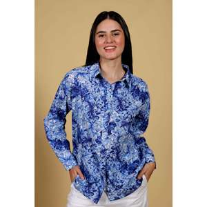 เสื้อเชิ้ตทรงปกติ ผ้าทอลายดอกไม้ สีฟ้า ติดกระดุม คอปกเสื้อ ผ้าฝ้าย 100% ออกแบบมาเพื่อความสบายในวันที่อากาศเย็นสบาย ดูดีมีสไตล์ เหมาะสำหรับวันฤดูร้อนที่เป็นทางการ - Product Image 1