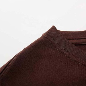 Venta al por mayor Fabricación Logotipo personalizado Slim Fit Algodón Cuello redondo Hombres Gimnasio Fitness Entrenamiento Camisetas Pantalones cortos Manga High Street Style - Product Image 4