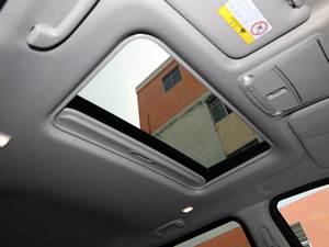 SUV 2024 de Gasolina, Tracción en las Cuatro Ruedas, Turbo, Cuero, R17, Caja de Cambios Automática, Techo Panorámico, Autos Nuevos Fabricados en China, Volante a la Izquierda - Product Image 6