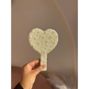 Compact Lighted Makeup <b>Mirror</b> Pearl Heart Design Double-Sided Foldable Hand <b>Mirror</b> - Product Image 1