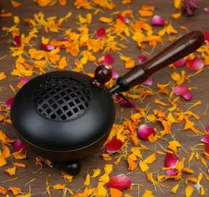 Quemador de Incienso de Latón de Diseño Antiguo, Estilo Mughal, Decorativo para el Hogar y Hoteles, Hermosa Fragancia, Mejor Precio Económico - Product Image 4