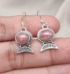 Pendientes colgantes de rodocrosita en plata de ley 925, joyería bohemia curativa, minimalista, hecha a mano para mujeres, joyería artesanal. - Product Image 1