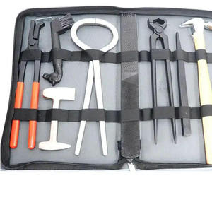 Kit de equipo de herrador profesional de caballo hecho a medida profesional de alta calidad de 7 piezas Kit de herramientas de herrador de la mejor calidad 2023 - Product Image 4