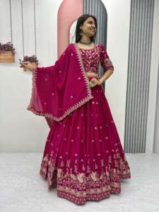 Tenue de mariée à la mode Lehenga Choli avec Dupatta Design traditionnel broderie travail prêt à expédier robe pour les mariages et les fêtes - Product Image 4