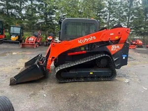 Mejor Cargadora Compacta de Orugas Kubota SVL97-2 con Cucharón Frontal, Motor Diésel, Naranja, Equipo de Construcción - Product Image 4