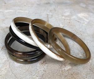 Conjunto de pulsera de cuerno de búfalo Natural de estilo clásico, brazaletes de cuerno oscuro para boda o regalo con diamante como piedra principal de ágata - Product Image 1