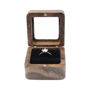 Vente en gros de mini boîte rectangulaire rétro à bibelots en bois de noyer boîte cadeau pour bague de mariage à fente unique avec doublure en velours - Product Image 5