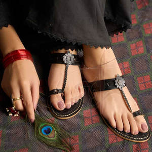 New Arrival Professional <b>Women</b> Faux Leather Jutties Summer Spring Autumn Flat Light Weight <b>Slip</b>-On Slipper High Quality - Product Image 2