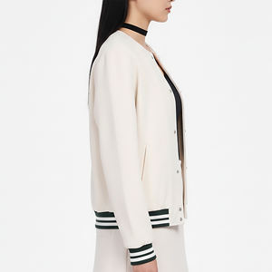 Chaqueta Universitaria de Alta Calidad con Logotipo Bordado Personalizado, Hombros Caídos, Color Sólido, Chaqueta Gruesa para Invierno - Product Image 5