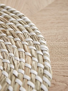 Napperons ronds en jonc de mer Produits écologiques blancs Napperon fabriqué au Vietnam Décoration de table en gros - Product Image 2