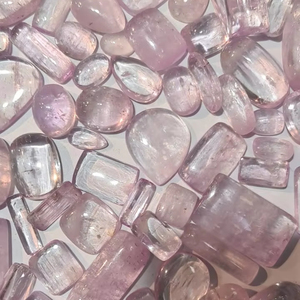 Batu permata <span class=keywords><strong>Kunzite</strong></span> alami potongan Oval merah muda dengan sertifikat IGI Madagaskar <span class=keywords><strong>Kunzite</strong></span> sedikit masukan batu permata Cabochon - Product Image 1