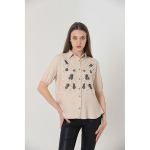 Blusa Elegante de Lino Brocado Color Taupe con Mangas Medias y Delicados Detalles de Encaje para Mujer, Marca Topshow - Venta al por Mayor, Tallas S-XL - Product Image 2