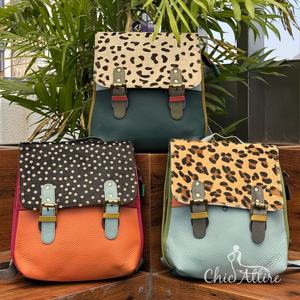 Venta superior Mochila para mujer Bolsa personalizada con estampado de animales Bolso convertible de cuero reciclado Mochila de viaje de negocios de cuero colorido - Product Image 1