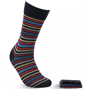 Chaussettes décontractées pour hommes de haute qualité, fabriquées par un fabricant de renom, en coton de haute qualité, nouvelle couleur unie élégante, antibactériennes pour adultes - Product Image 1